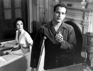 Elizabeth Taylor and Paul Newman in cat on a hot tin roof
