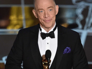 jk-simmons-wins-his-first-oscar-for-best-supporting-actor.jpg
