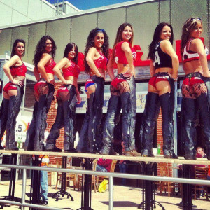 Join these buckle bunnies here at PBR tonight!