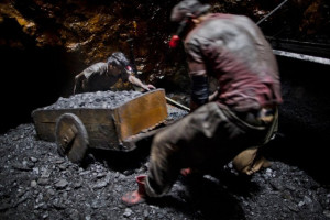 coal-mines-of-meghlaya-india_coal-mine-workers-5.jpg