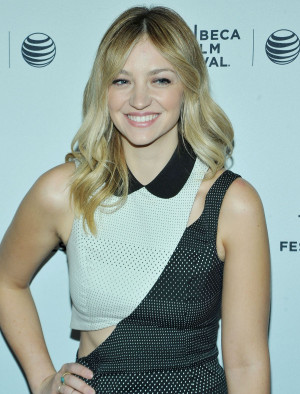 Abby Elliott Maxim