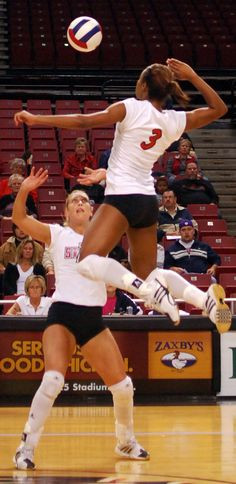 ... Hitter right there!! Not all players can HIT the MIDDLE! Volleyball