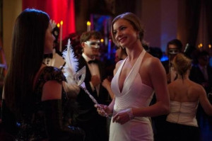 17-beguiling-ball-gowns_emily-thorne.jpg
