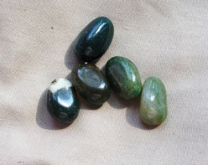 moss agate pebbles , crystal lot, mineral, new age, metaphysical ...