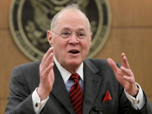 Supreme Court Justice Anthony Kennedy addresses area high school ...