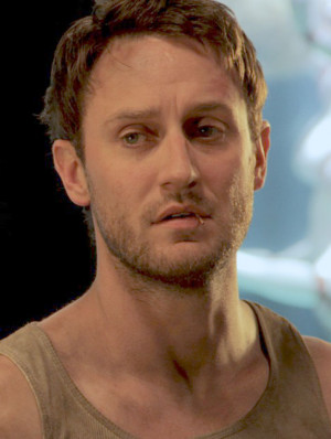 Josh Stewart Pel Culas...