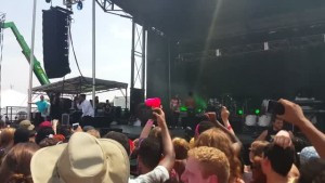 Childish Gambino Freestyles During Performance At Preakness 2015