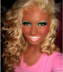 cake face, too much makeup, spray tan