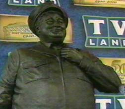 Home > Index > Real Estate > Statues > Ralph Kramden Statue