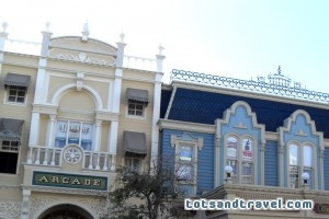 Sprawling The Second Floor