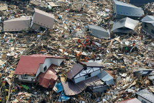 japan-earthquake-tsunami-nuclear-unforgettable-pictures-houses_33282 ...