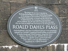 Plaque in Roald Dahl Plass