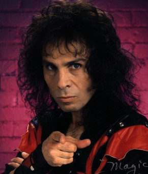 metal em luto: Morre Ronnie James Dio