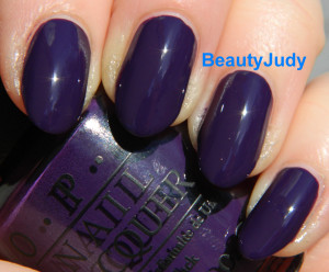 Even though I love polish that does tricks (multichrome, texture ...