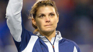 mia hamm mini biography tv pg 02 32 mia hamm is largely considered the ...