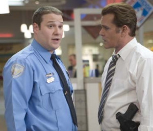seth_rogen_observe_and_report_movie_image_ray_liotta.jpg