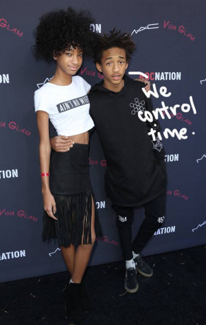14-Year-Old Willow Smith Confuses The Internet Into Thinking She's ...