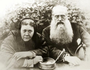 madame_blavatsky_and_olcott