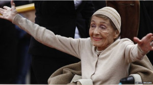 Luise Rainer, Hollywood golden era Oscar winner, dies aged 104