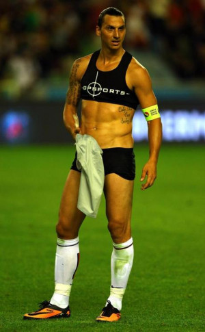 Zlatan Ibrahimovic Was Dressed Like A Chick Under His Soccer Jersey ...