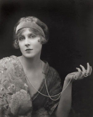 Lady Diana Cooper by E.O. Hoppé (1916)