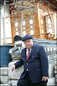Sionil Jose a veteran novelist from the Philippines poses for a