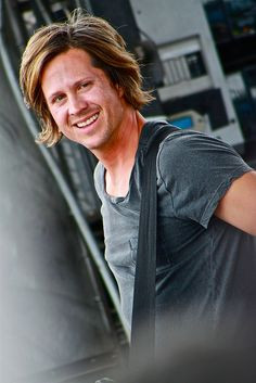 Tim Foreman. fave bassist! (Switchfoot Bro-Am by SwitchfootKatie, via ...