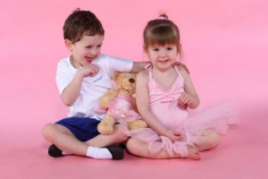 Boys and girls have great fun at babyballet dance classes