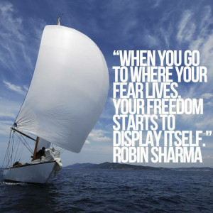 20 Robin Sharma Quotes On FEAR That Will Make You FEARLESS