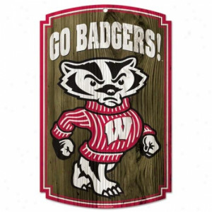 Wisconsin Badgers Wood Sign .