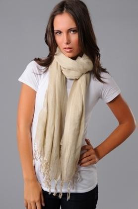 hilary duff out in los angeles may 04 2010 hilary duff shopping at ...