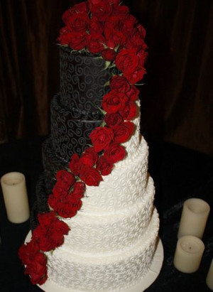 11 His and Her Wedding Cakes When You Just Can't Decide 2