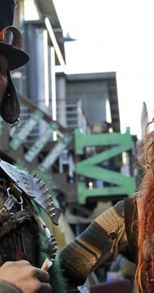 MV5BODIwMzkzNzg5OV5BMl5BanBnXkFtZTcwMjg2Nzk0OQ@@._V1_UY1200_CR587,0 ...