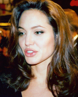 Angelina Jolie Body Measurements, Diet plan and Workout Info