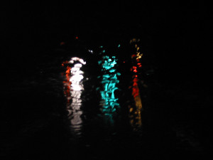 Driving_in_the_rain_at_night_1.jpg