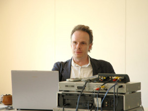 Prof. Hans Ulrich Obrist lecturing at European Graduate School. 2004 ...