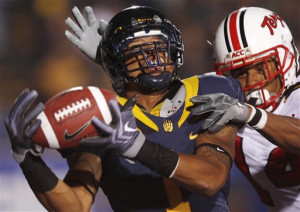 California wide receiver Marvin Jones catches a touchdown