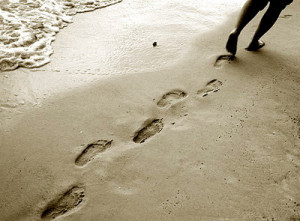 beach-footprints2