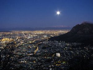 Full moon sparkling over the city bowl photo by alistair pott @ flickr ...