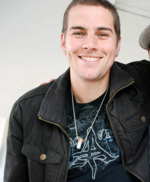 Who are the most attractive musicians in your eyes?