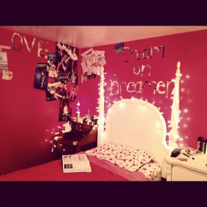 art, bedroom, christmas lights, dream, dreamer, lights, love, pink ...