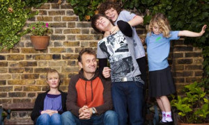 outnumbered-cast-001.jpg