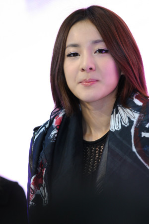 cream dara 2ne1 dara 2ne1 teddy bear 2ne1 dara park