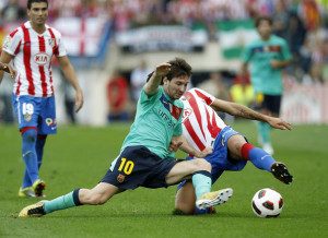 Lionel Messi Lionel Messi C Of Barcelona Duels For The Ball With