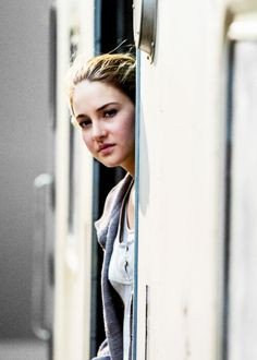 Tris | Divergent still More