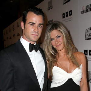 634.aniston.theroux.cm.11912.jpg