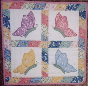 Quilt Patterns | Back to Doll Quilts | Comfort of Quilts | Doll Quilt ...