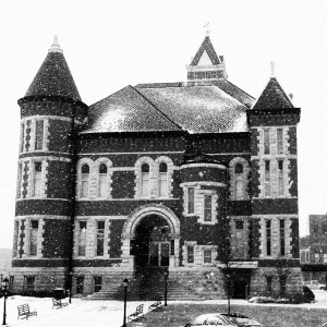 Well, that escalated quickly... #snowpocalypse #winter #iowa #nature # ...