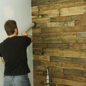 Pallet wall...would love to do in my bedroom!