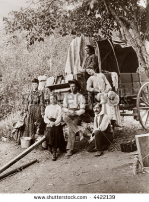 347 x 470 · 67 kB · jpeg, Pioneer Family Covered Wagons